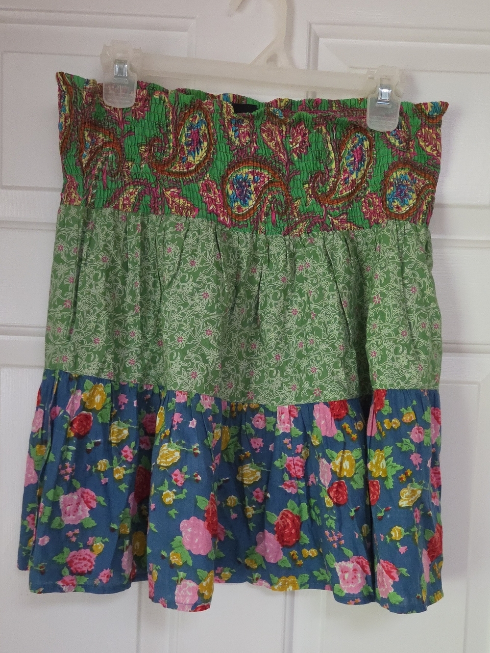 Fire Los Angeles Floral Tiered Mini Skirt in Green and Blue Sz MED